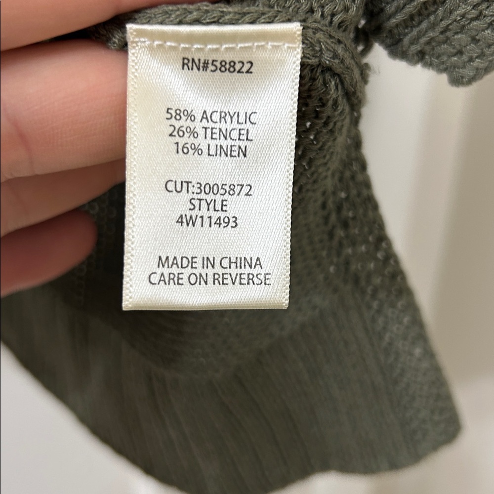 Max Studio Forest Green Knit Top - Picture 5 of 7